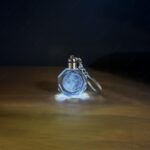 A1042 - Dolunay Işıklı Renk Değiştiren Kristal Anahtarlık (3cm)